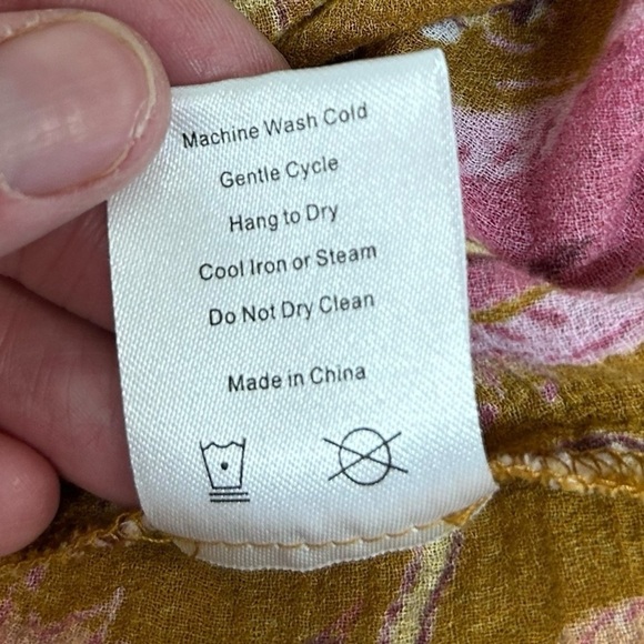 Xirena Sunset Estey Blouse Long Sleeve Camel Tan Floral Cotton Size Medium Boho - Picture 10 of 11